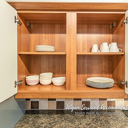 Wigan Serviced Accommodation Экстерьер фото