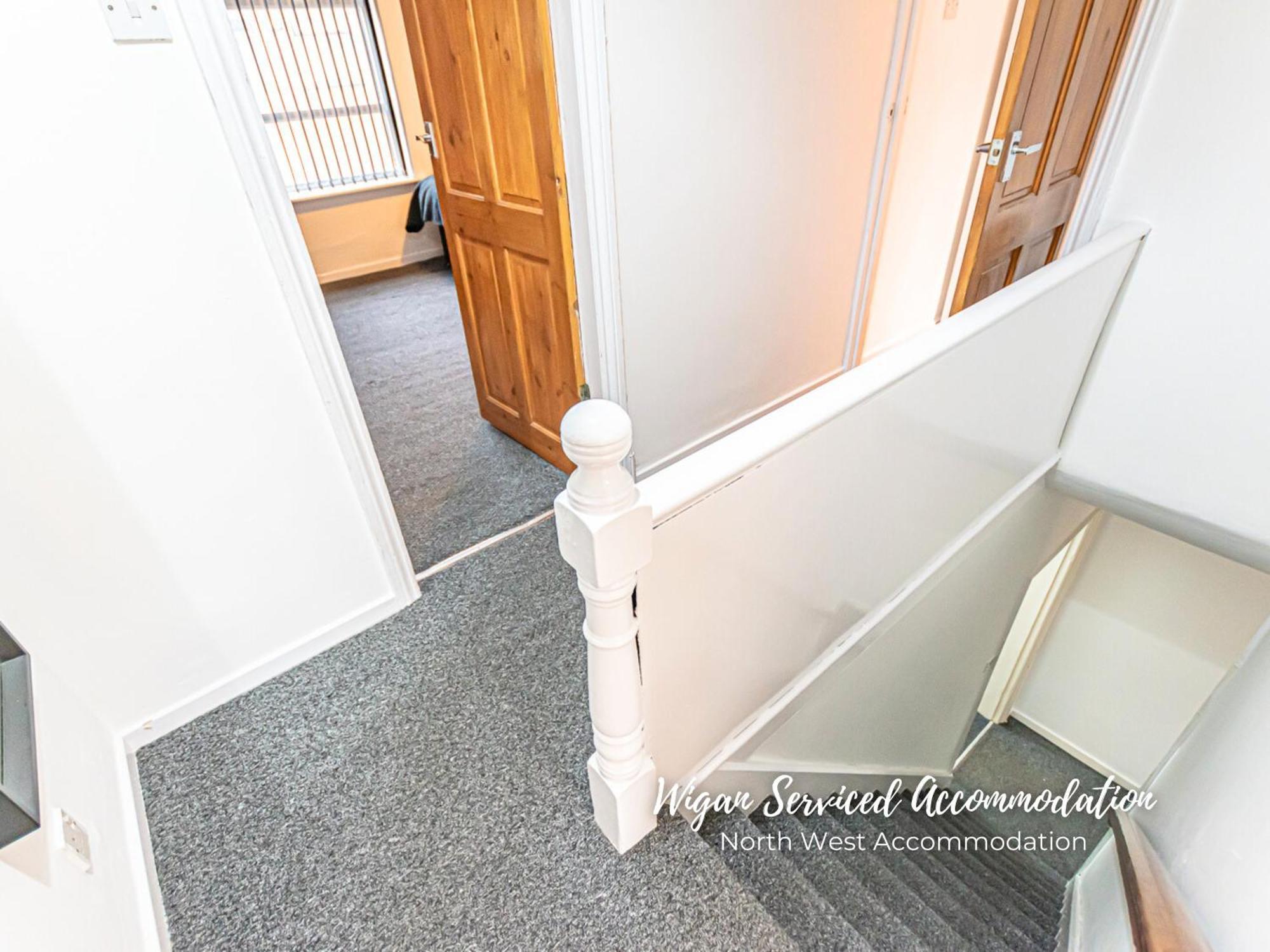 Wigan Serviced Accommodation Экстерьер фото