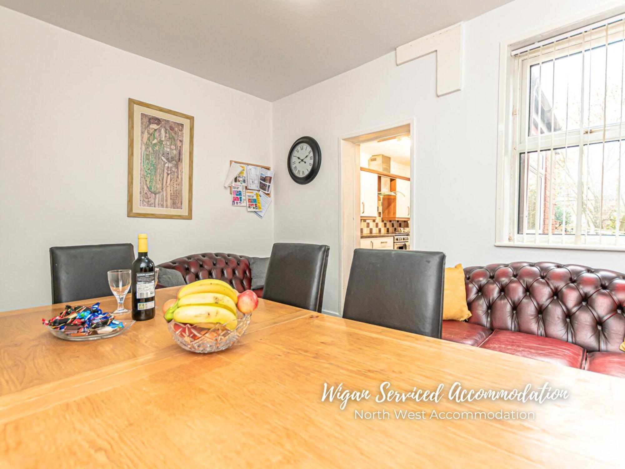 Wigan Serviced Accommodation Экстерьер фото